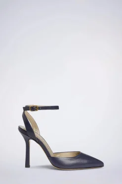 Mirella V